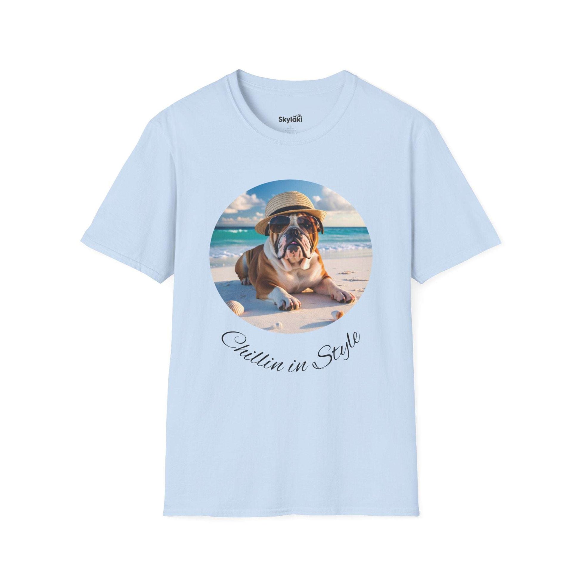Dog lovers' Chillin' in Style Bulldog Beach T-Shirt for Casual Vibes