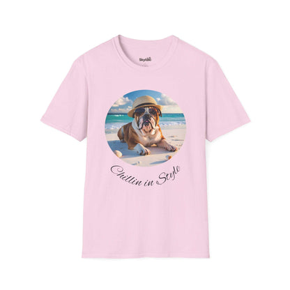 Dog lovers' Chillin' in Style Bulldog Beach T-Shirt for Casual Vibes