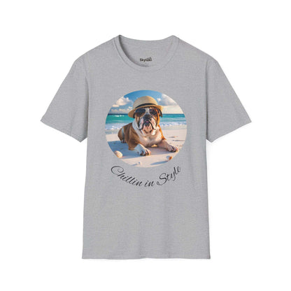 Dog lovers' Chillin' in Style Bulldog Beach T-Shirt for Casual Vibes