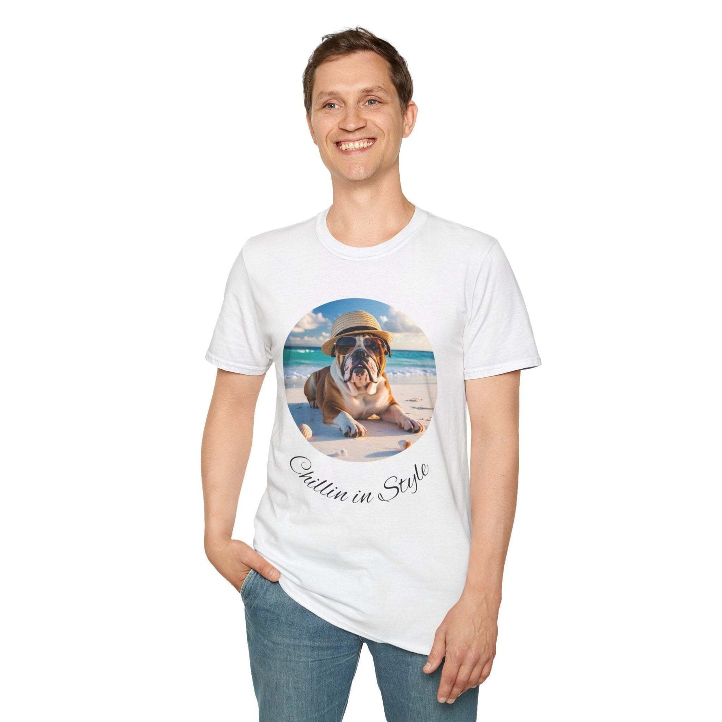 Dog lovers' Chillin' in Style Bulldog Beach T-Shirt for Casual Vibes